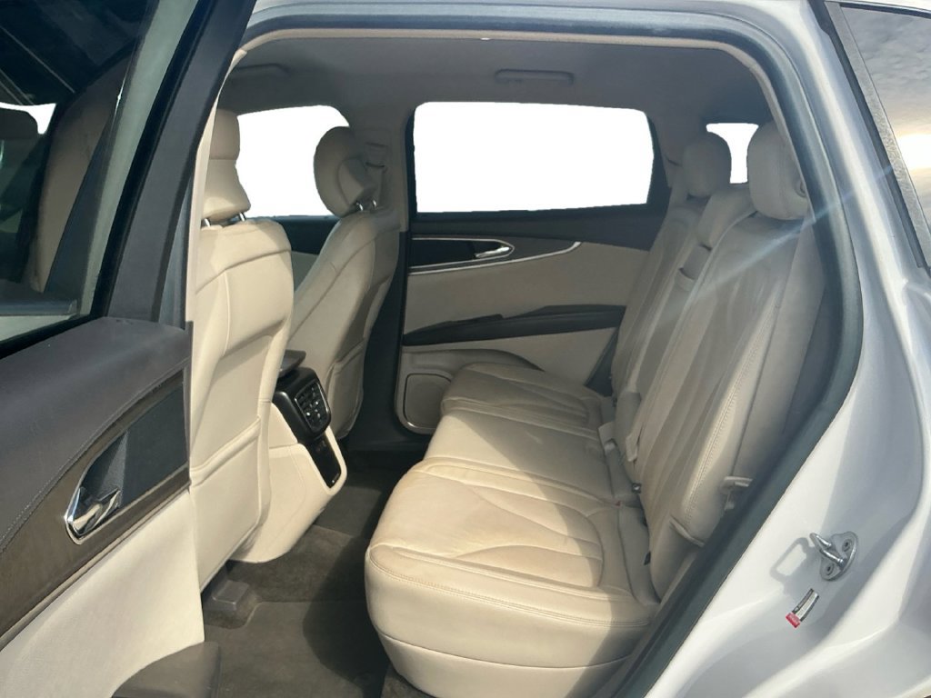 Used 2016 Lincoln MKX Select w/ Select Plus Package FWD image 21