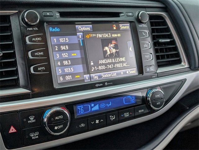 Used 2015 Toyota Highlander XLE image 19