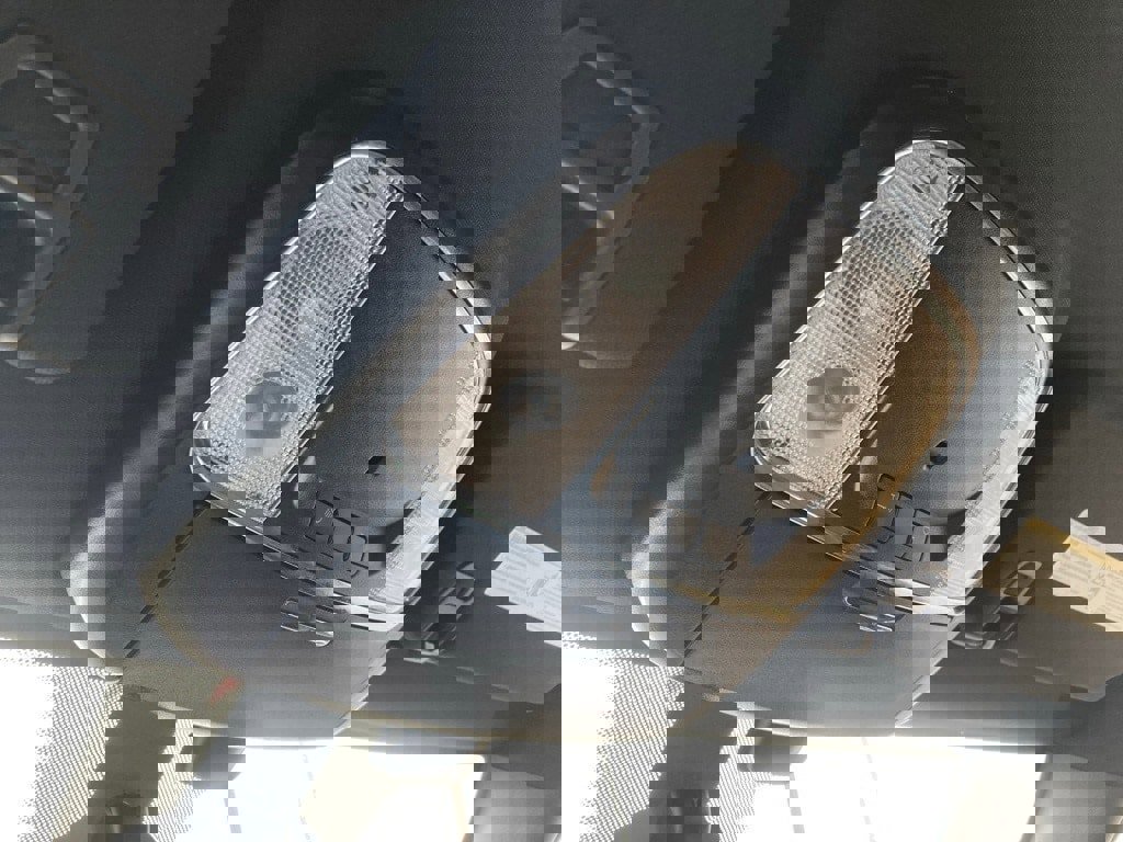 Used 2021 Jeep Grand Cherokee Laredo image 28