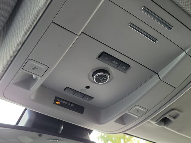 Used 2020 GMC Yukon Denali RWD image 34