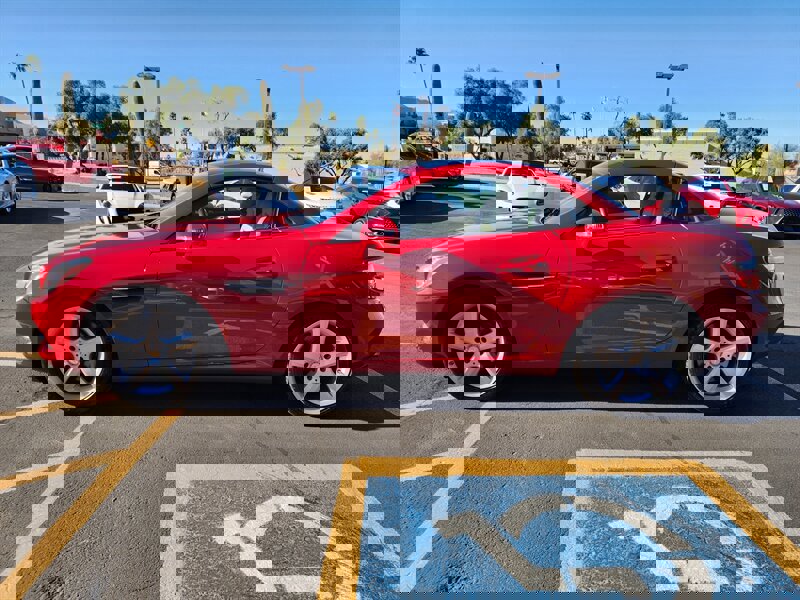 Used 2015 Mercedes-Benz SLK 250 w/ Premium Package image 7