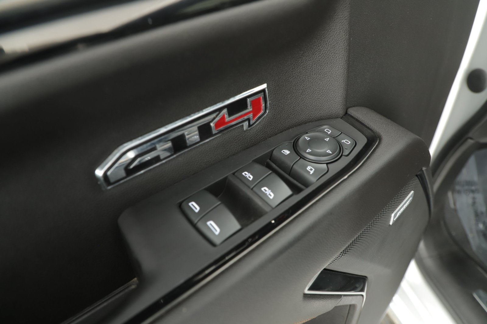 Used 2022 GMC Sierra 1500 AT4 w/ AT4 Premium Package AWD/4WD image 10