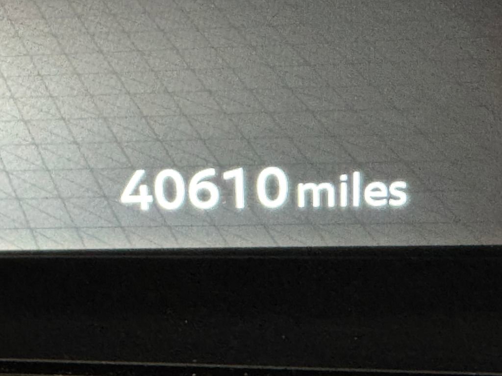 Used 2024 Nissan Ariya FWD image 20