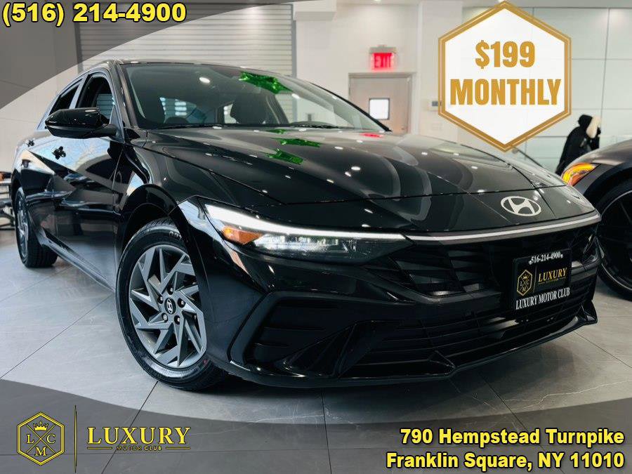 Used 2024 Hyundai Elantra SEL FWD image 1