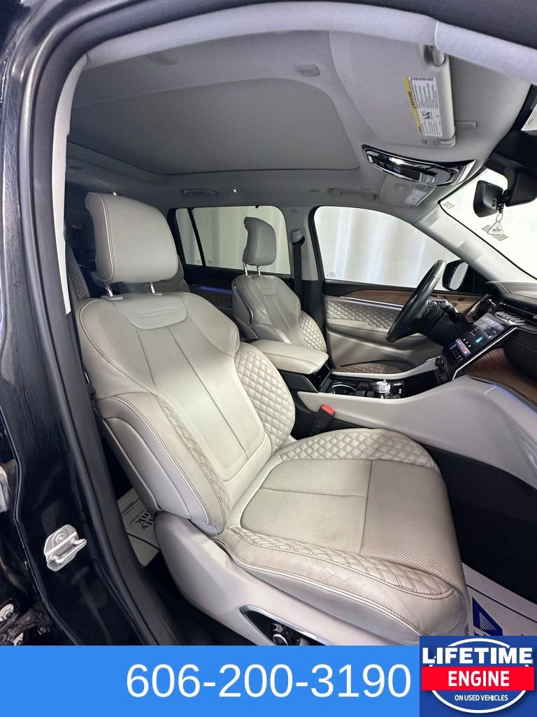 Used 2021 Jeep Grand Cherokee L Summit w/ Luxury Tech Group V image 23