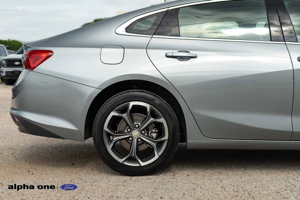 Used 2024 Chevrolet Malibu LT FWD image 4