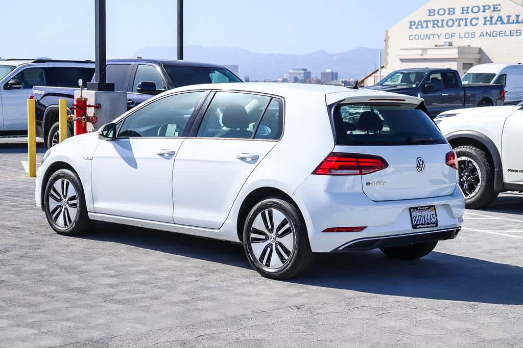 Used 2018 Volkswagen e-Golf SE FWD image 6