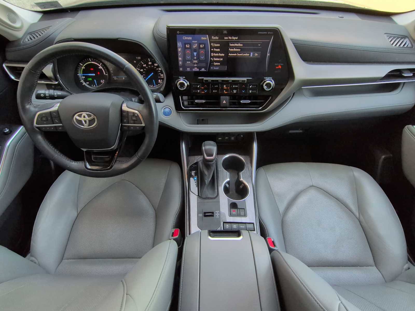 Used 2021 Toyota Highlander Limited image 16