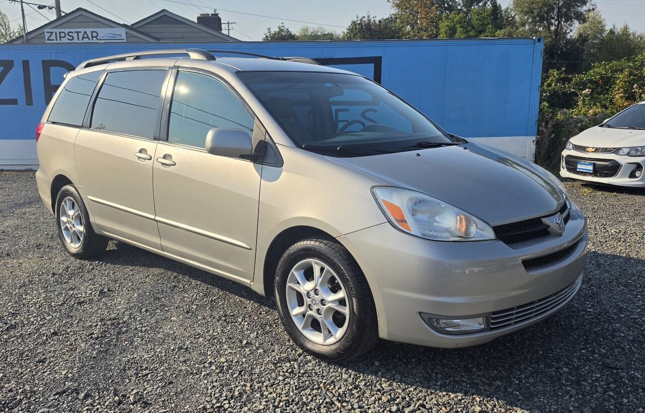 Used 2004 Toyota Sienna XLE w/ XLE Pkg 12 FWD image 1