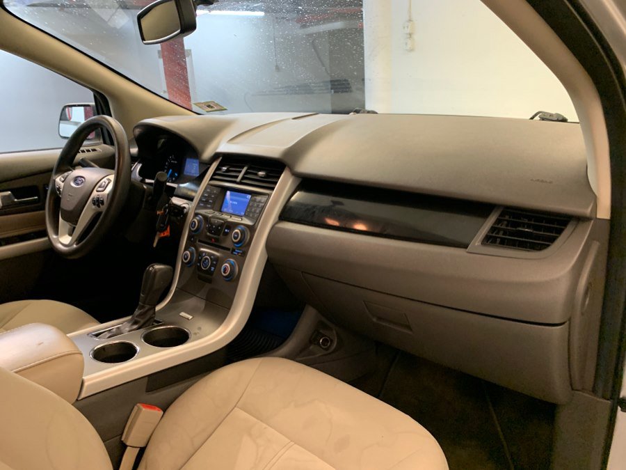 Used 2014 Ford Edge SE w/ Equipment Group 101A AWD/4WD image 35