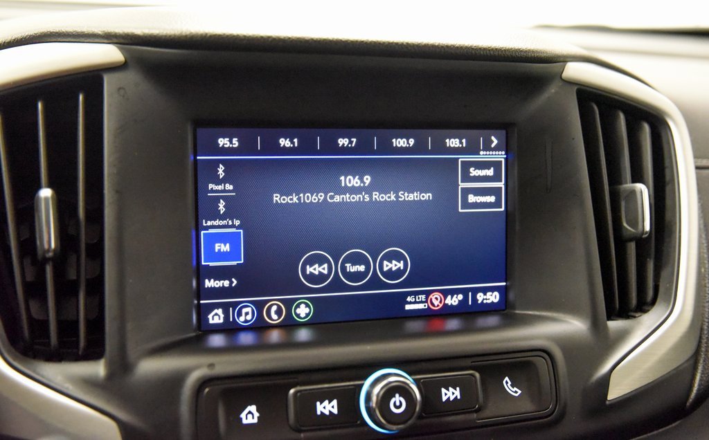 Used 2023 GMC Terrain SLE image 19