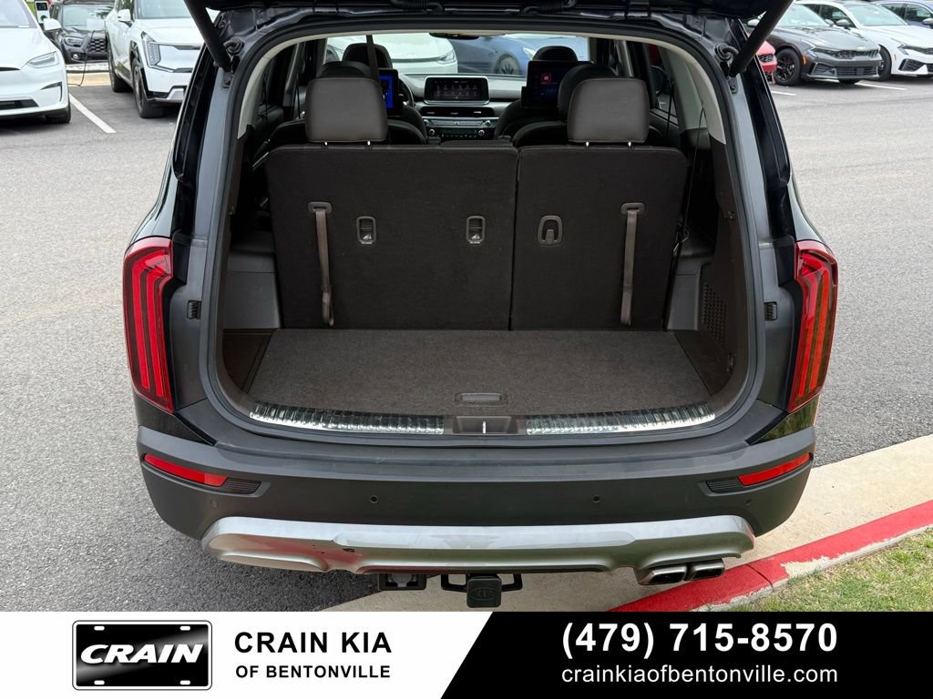 Used 2022 Kia Telluride SX w/ Towing Package FWD image 7
