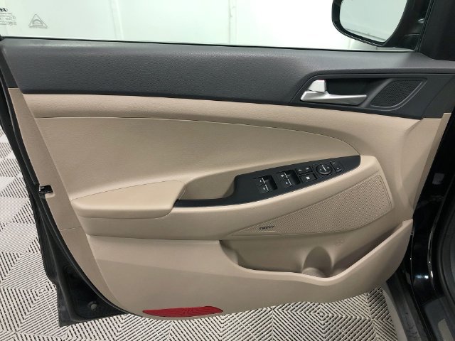 Used 2021 Hyundai Tucson Ultimate w/ Cargo Package AWD/4WD image 18