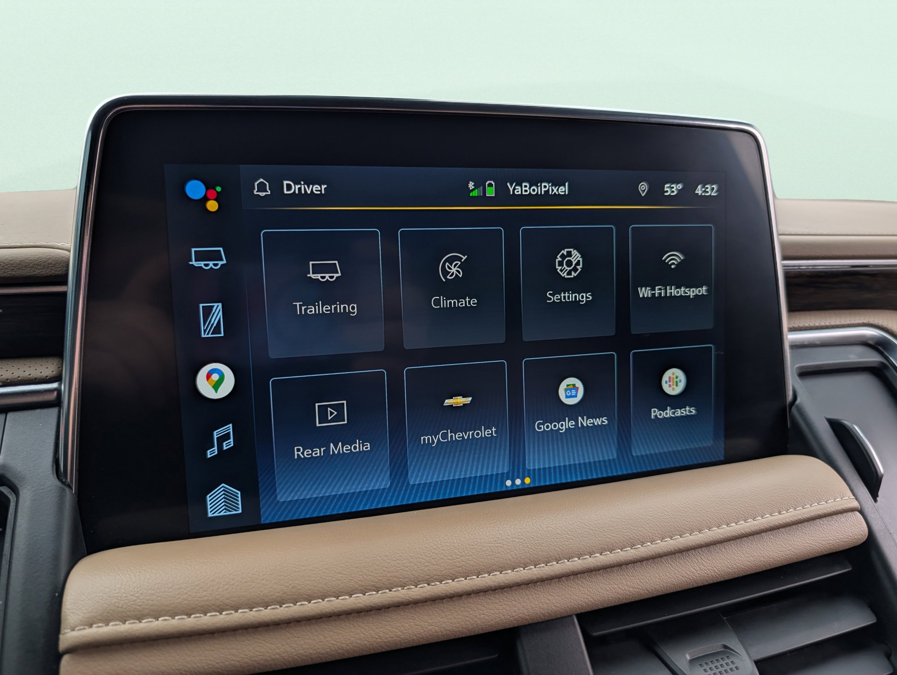 Used 2022 Chevrolet Suburban Premier w/ Max Trailering Package AWD/4WD image 54