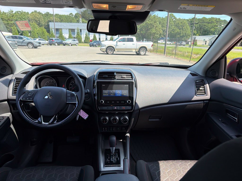 Used 2024 Mitsubishi Outlander Sport AWD image 12