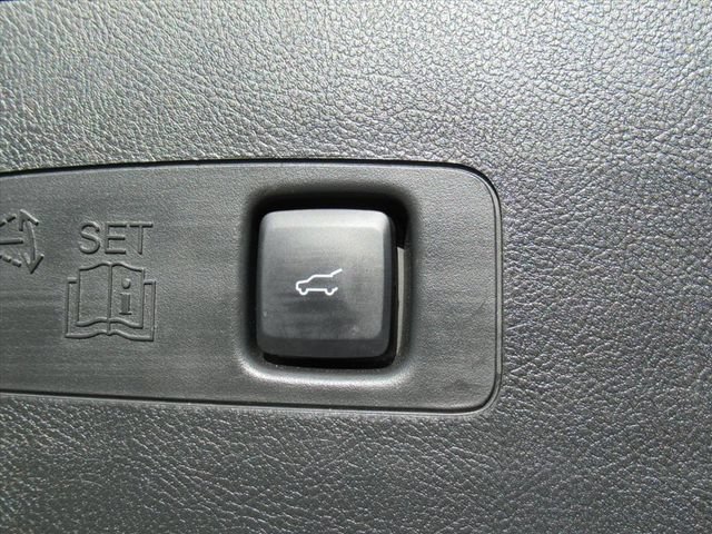 Used 2022 Lincoln Corsair Grand Touring w/ Towing Package AWD/4WD image 34