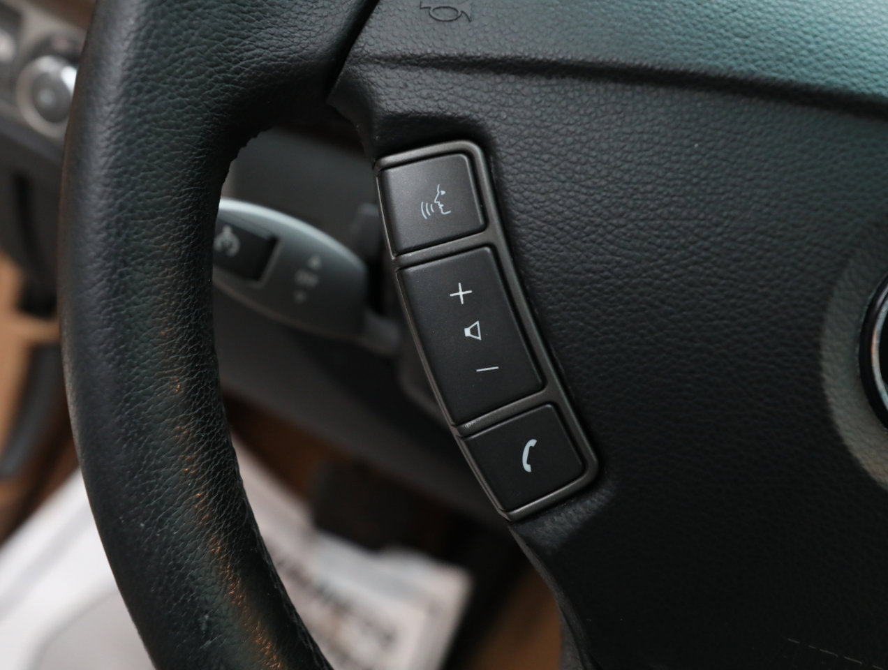 Used 2008 BMW 750i image 17