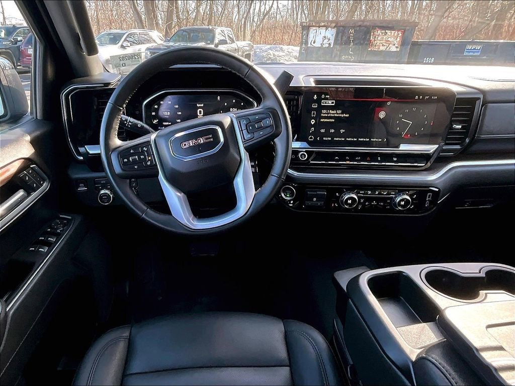 Used 2026 GMC Sierra 1500 SLT AWD/4WD image 16