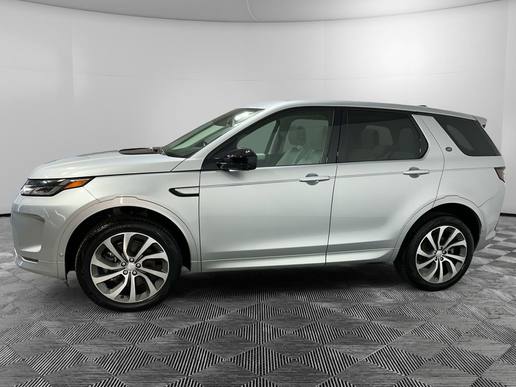 Used 2025 Land Rover Discovery Sport S image 2