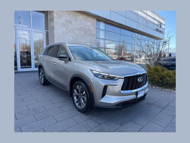 Certified 2025 INFINITI QX60 Luxe w/ Cargo Package AWD/4WD image 1
