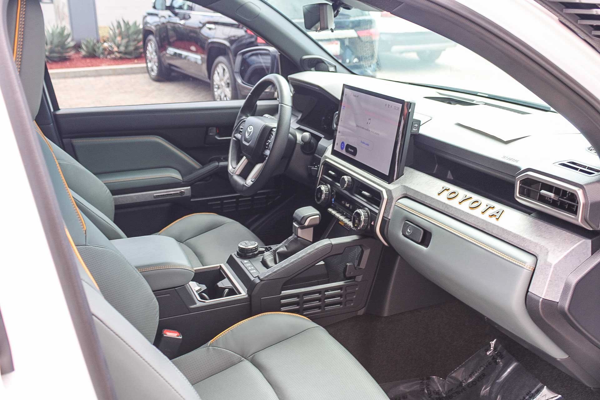 Certified 2025 Toyota 4Runner Trailhunter AWD/4WD image 18