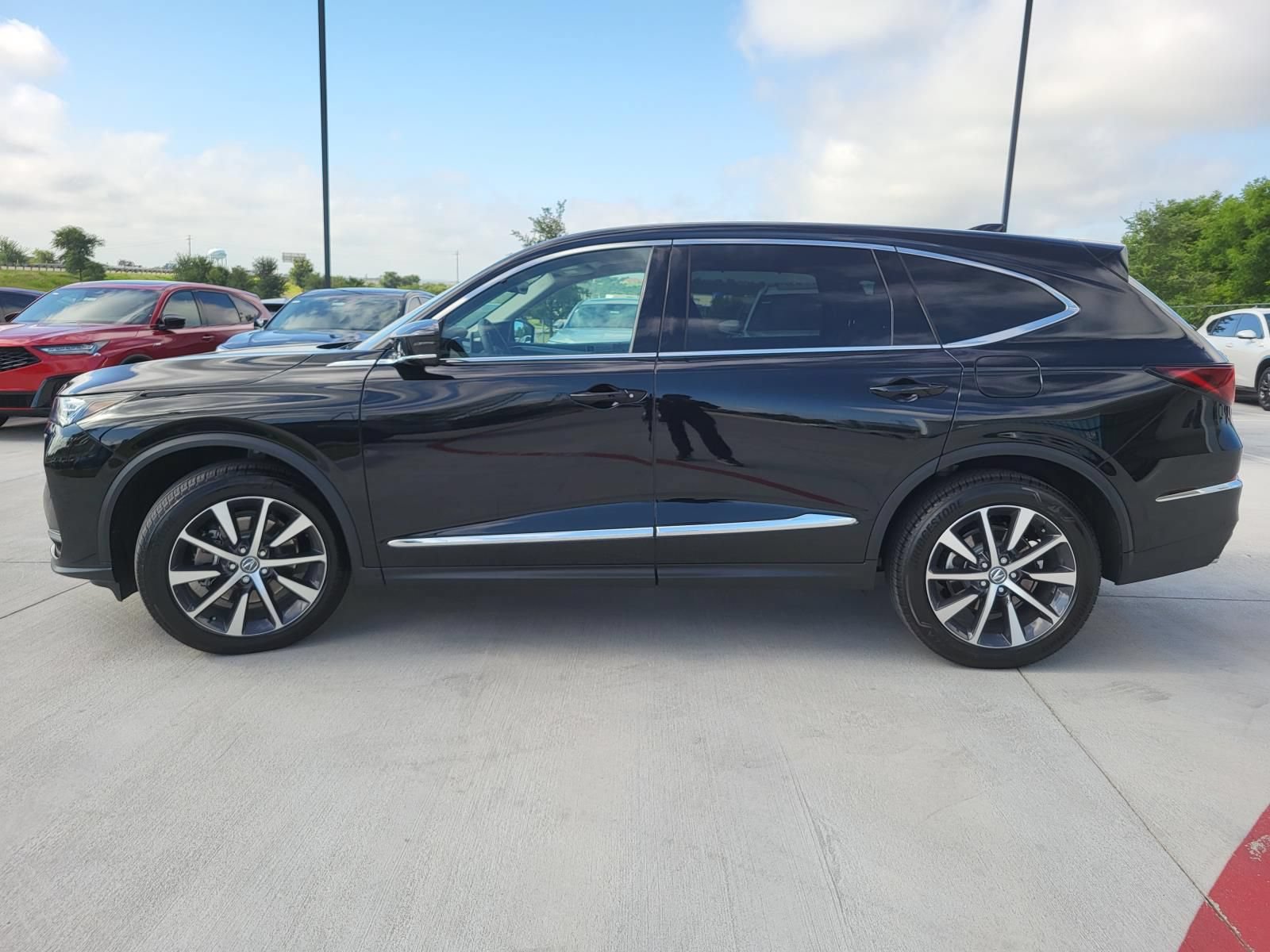 Used 2026 Acura MDX SH-AWD w/ Technology Package image 3