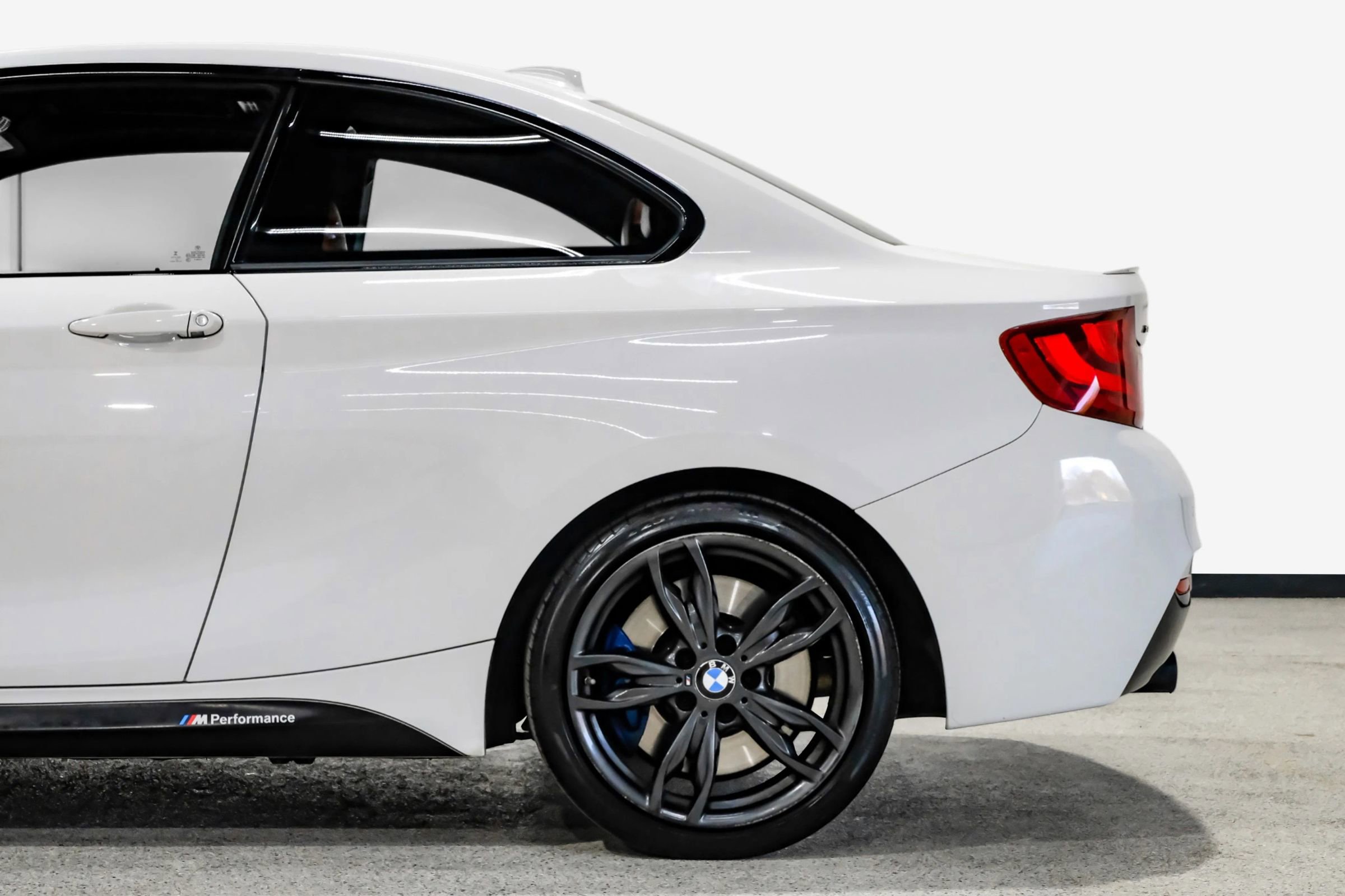 Used 2016 BMW M235i xDrive Coupe image 15