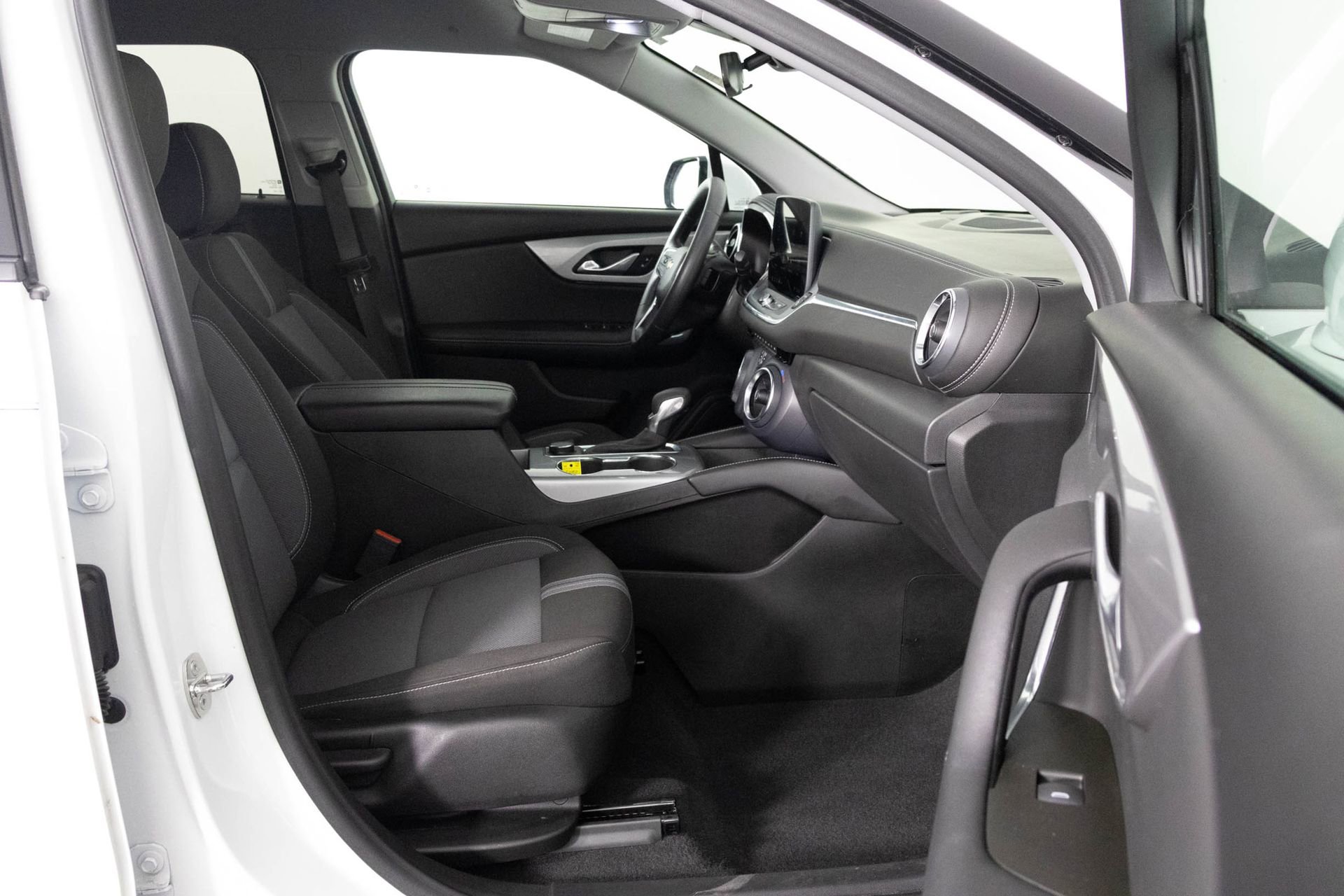 Certified 2023 Chevrolet Blazer LT w/ Driver Confidence Package image 38