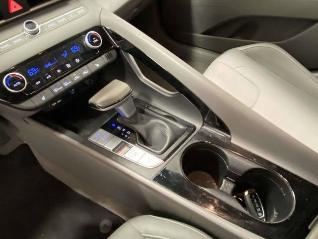 Used 2023 Hyundai Elantra SEL w/ Convenience Package image 17