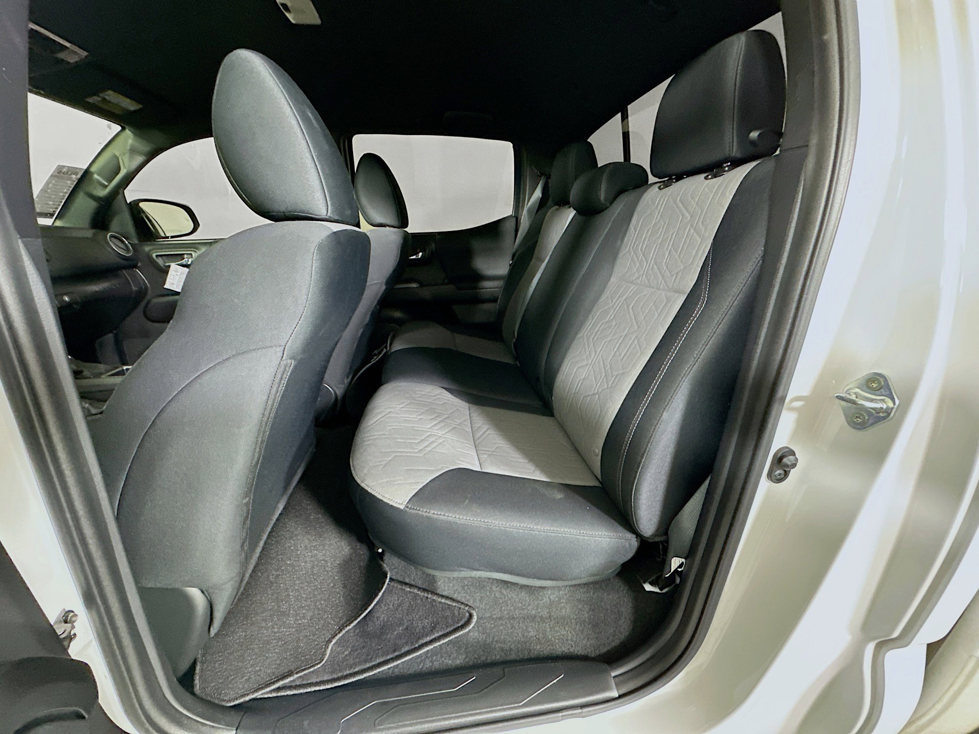 Used 2023 Toyota Tacoma TRD Off-Road w/ Technology Package image 26