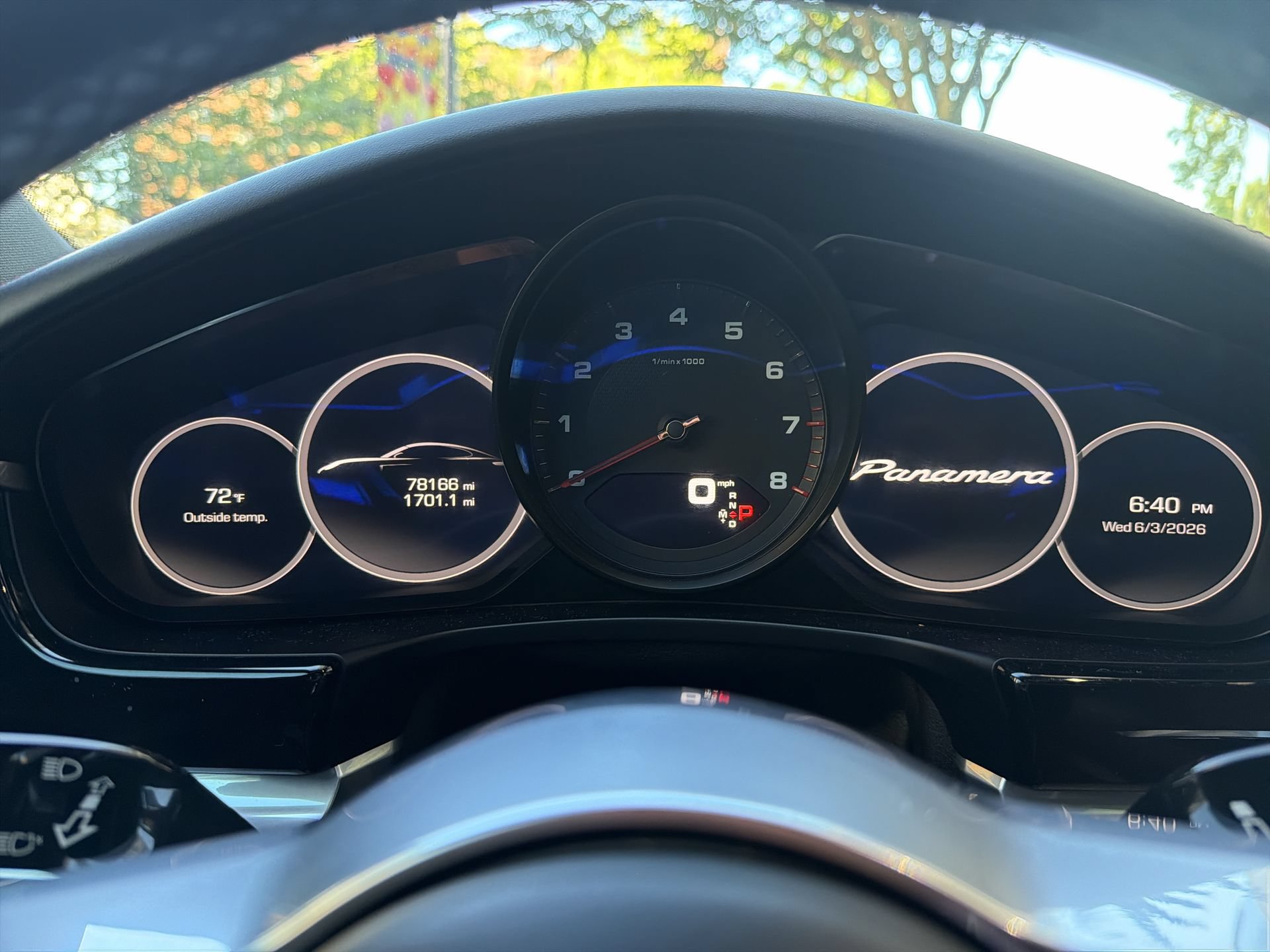Used 2018 Porsche Panamera RWD image 10