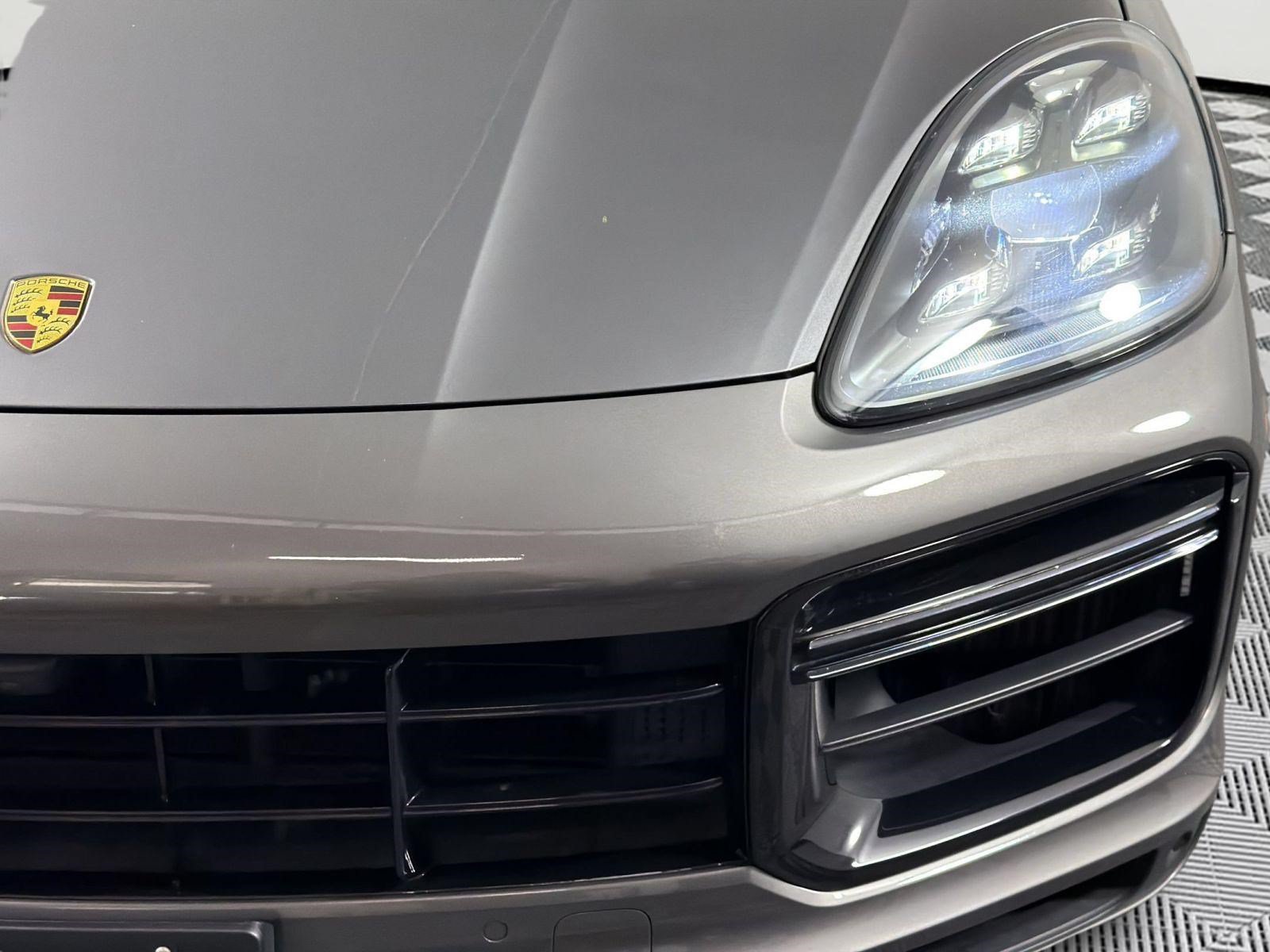 Certified 2020 Porsche Cayenne Turbo AWD/4WD image 12