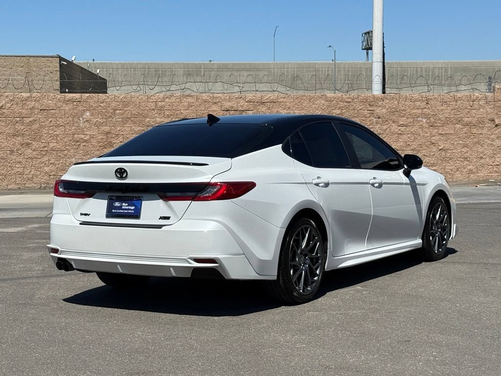 Used 2025 Toyota Camry XSE FWD image 4