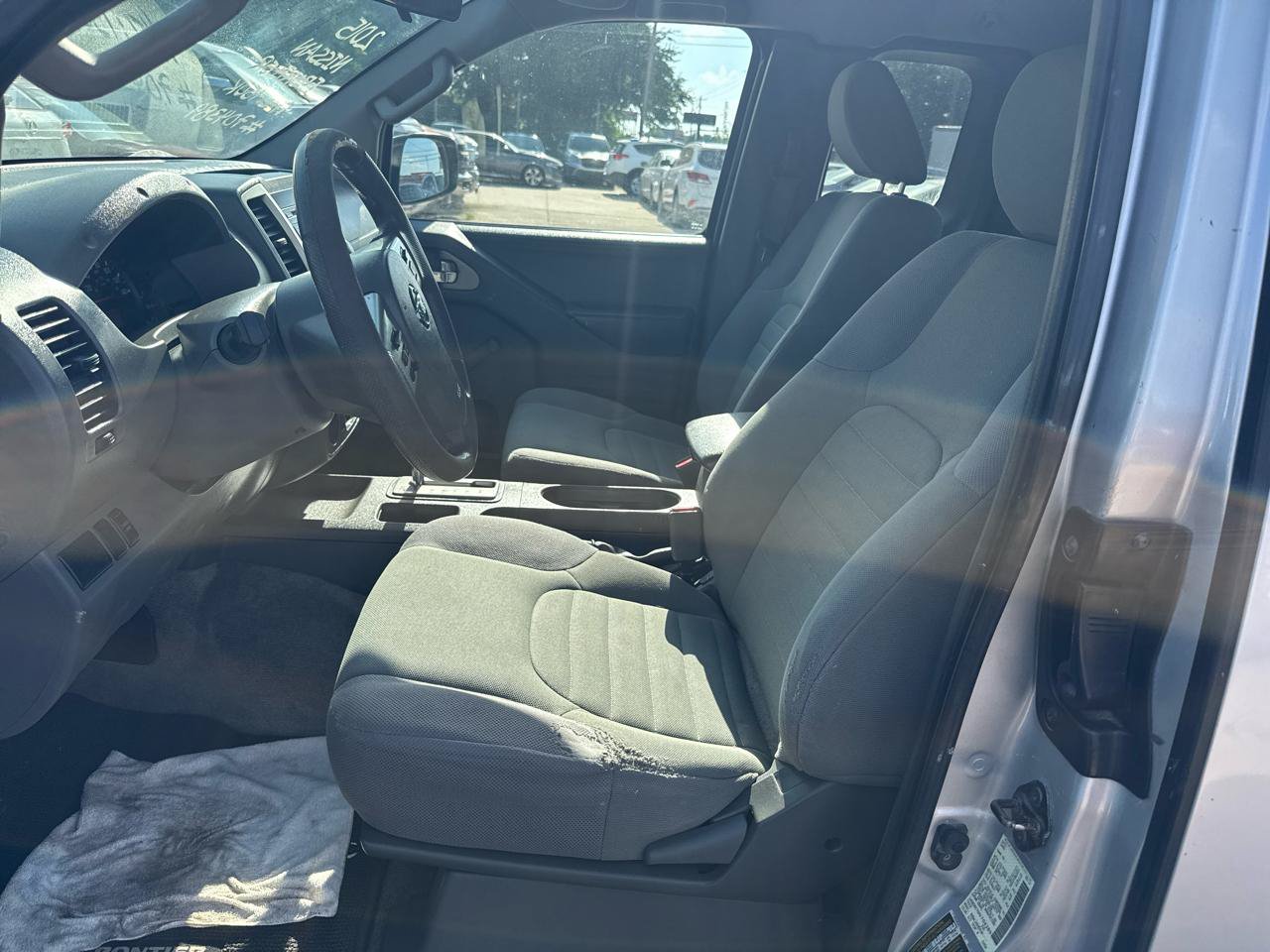 Used 2015 Nissan Frontier S RWD image 10