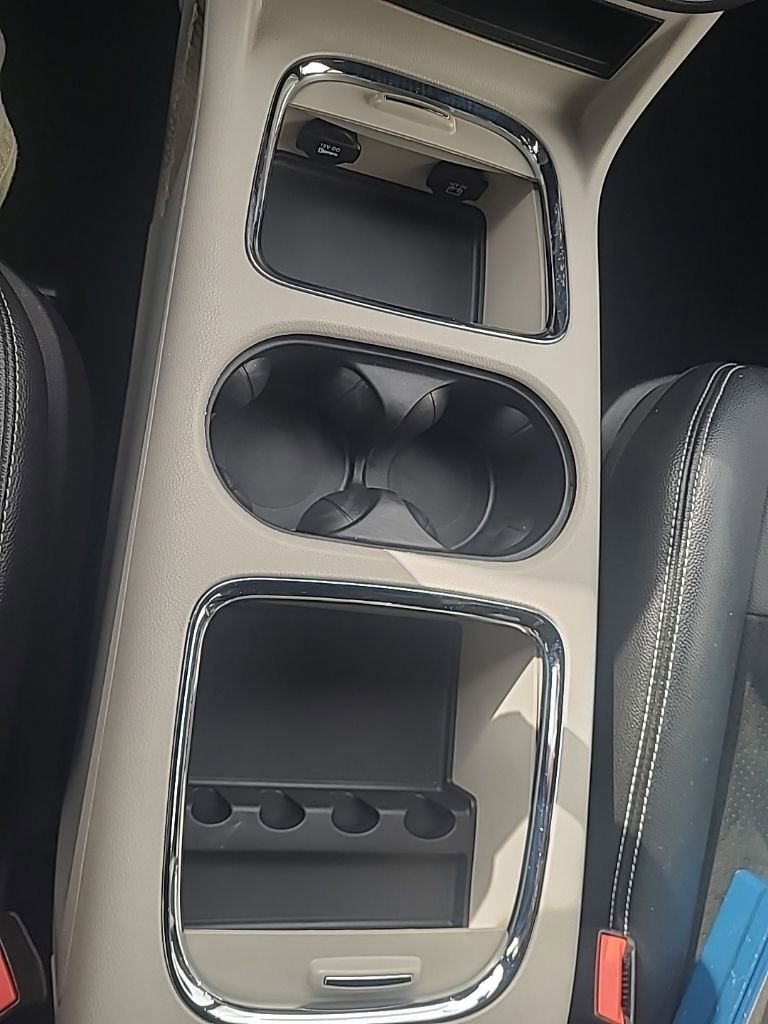 Used 2019 Dodge Grand Caravan SXT FWD image 29