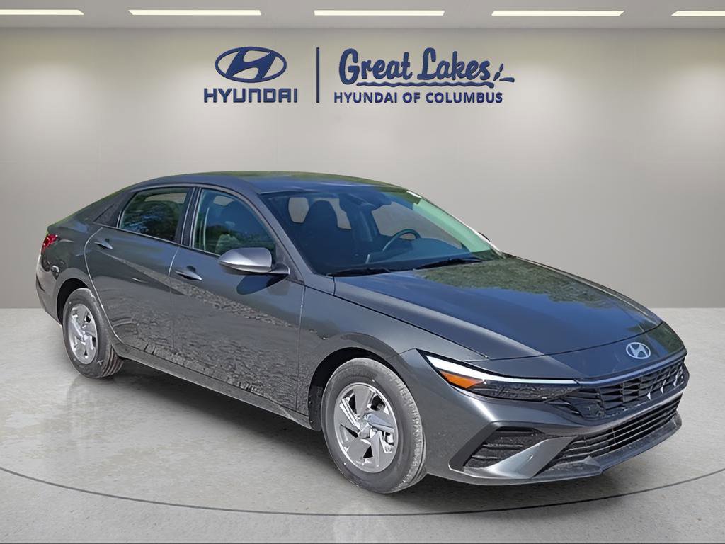 New 2026 Hyundai Elantra SE FWD image 3