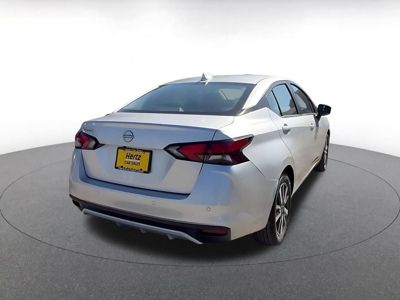 Used 2025 Nissan Versa SV FWD image 13