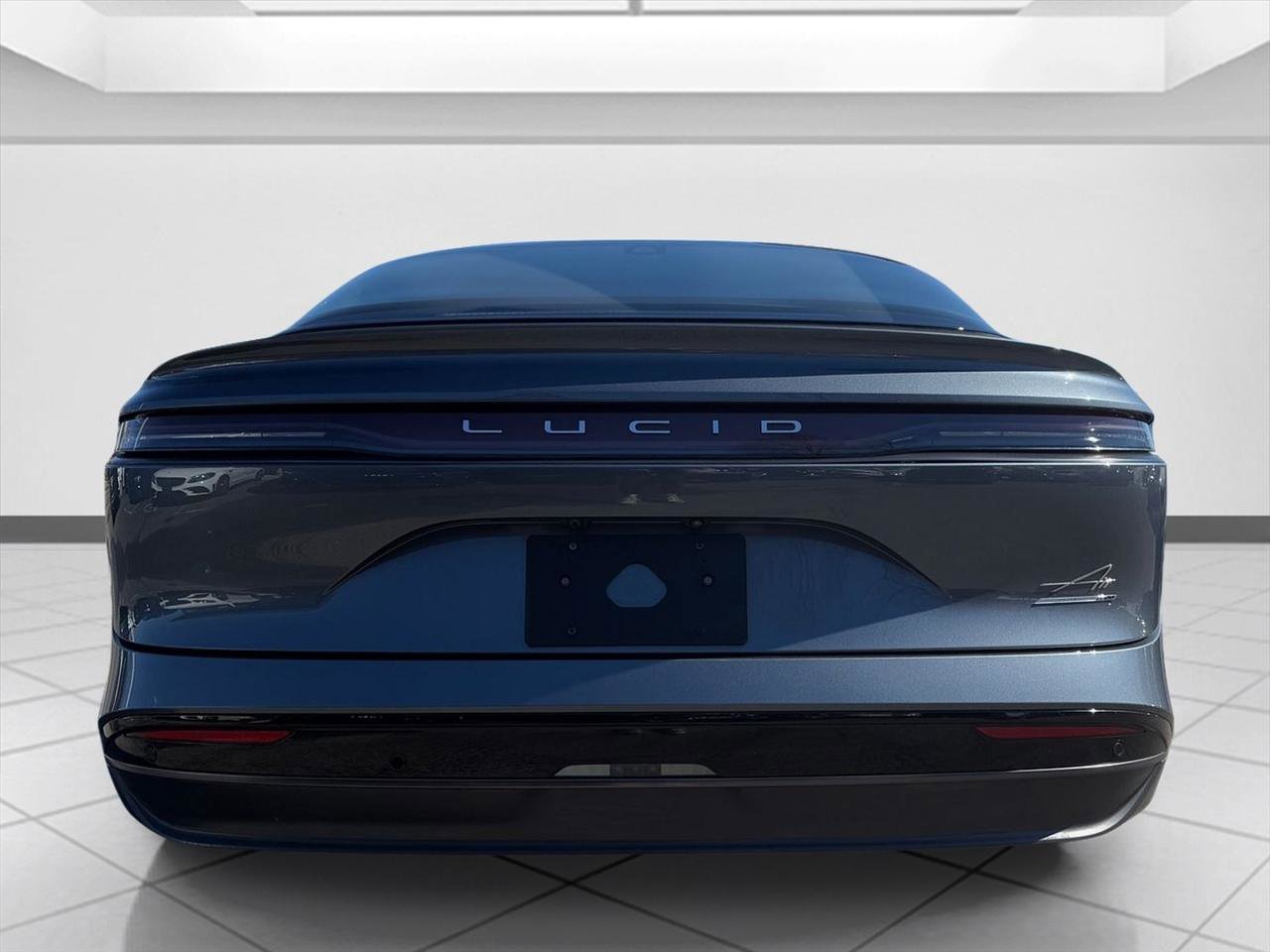 Used 2024 Lucid Air Touring image 4