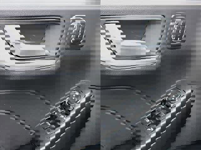 Used 2025 Ford Escape Platinum image 12