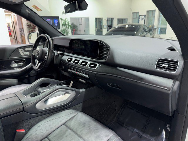 Used 2021 Mercedes-Benz GLE 350 4MATIC w/ Premium Package image 46