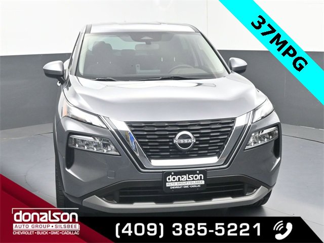 Used 2023 Nissan Rogue SV image 3
