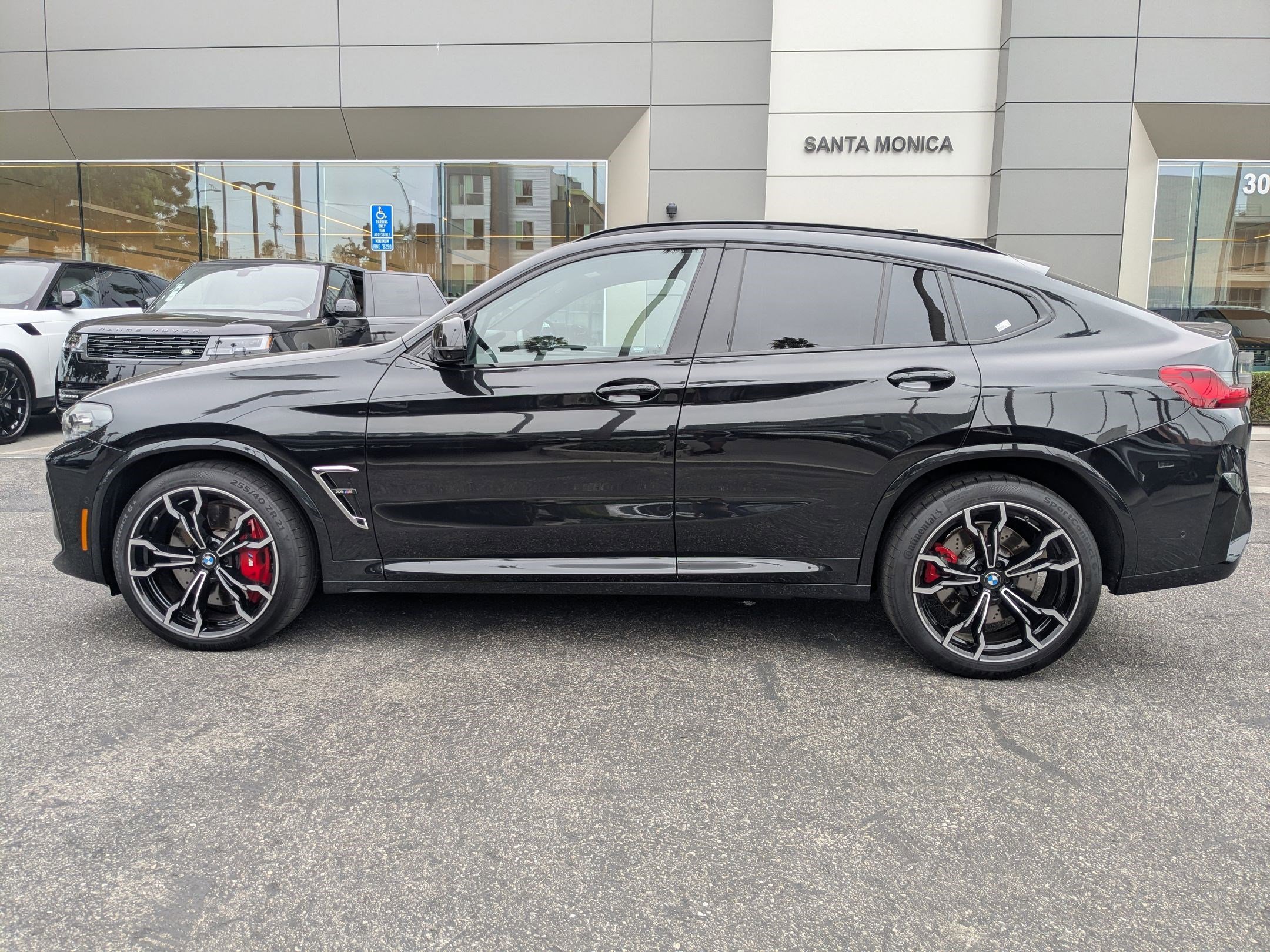 Used 2024 BMW X4 M w/ Executive Package image 2