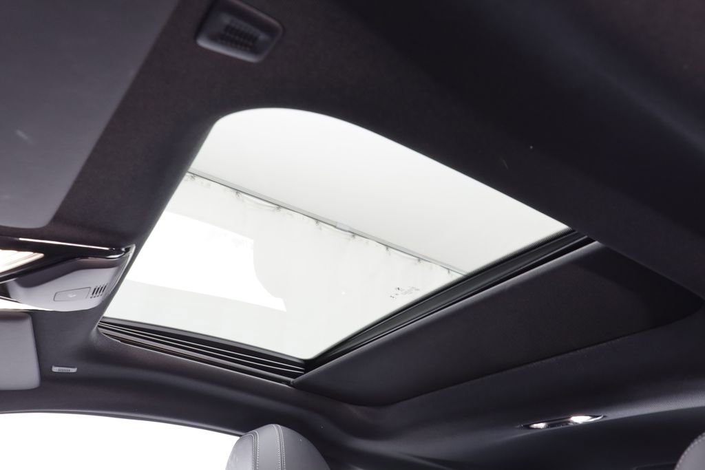 Certified 2025 BMW 430i xDrive Coupe w/ Convenience Package image 13