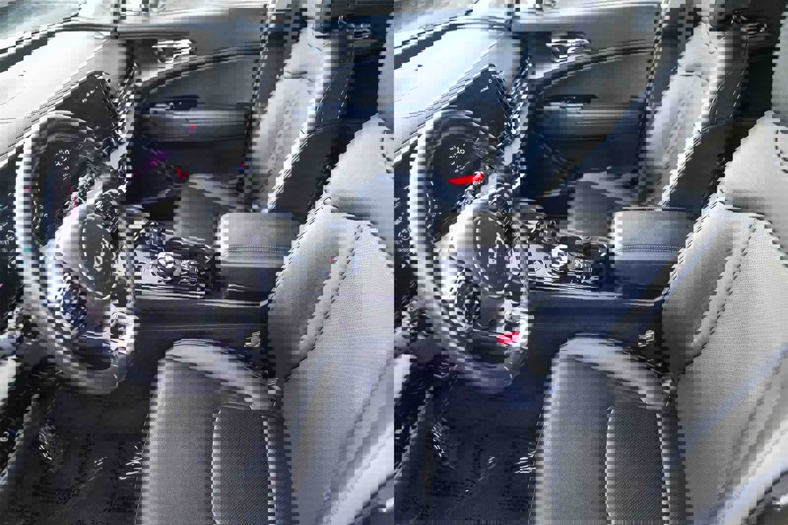 Used 2023 Kia Sportage EX image 17