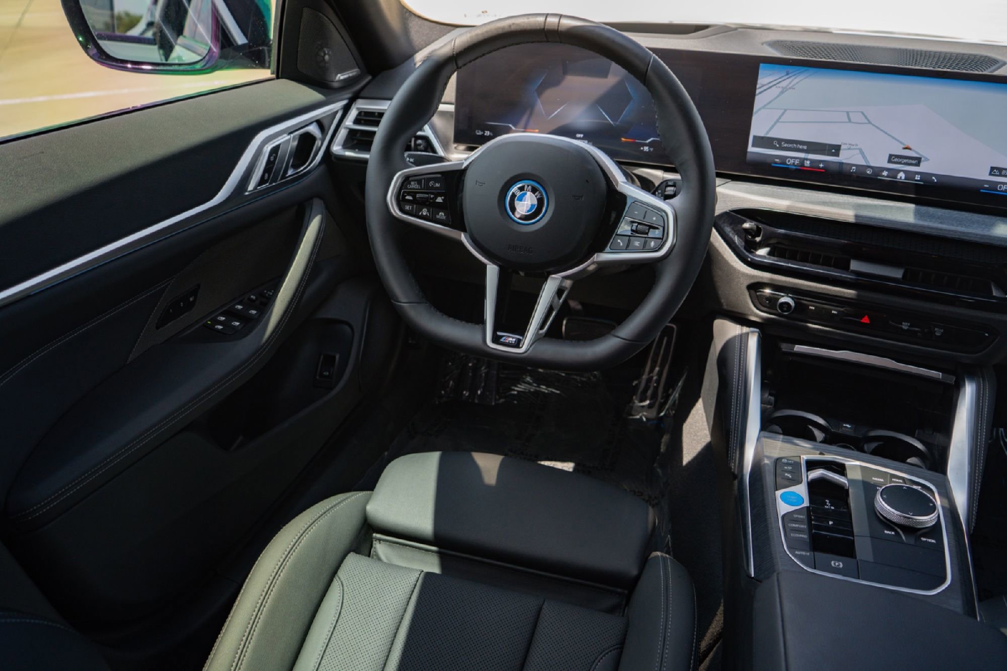 Used 2025 BMW i4 xDrive40i w/ M Sport Package AWD/4WD image 23