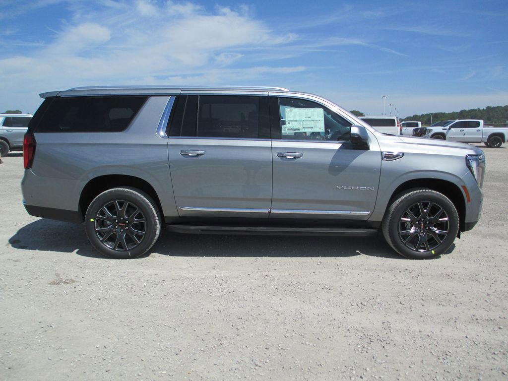 New 2026 GMC Yukon XL Elevation w/ Elevation Premium Package AWD/4WD image 3