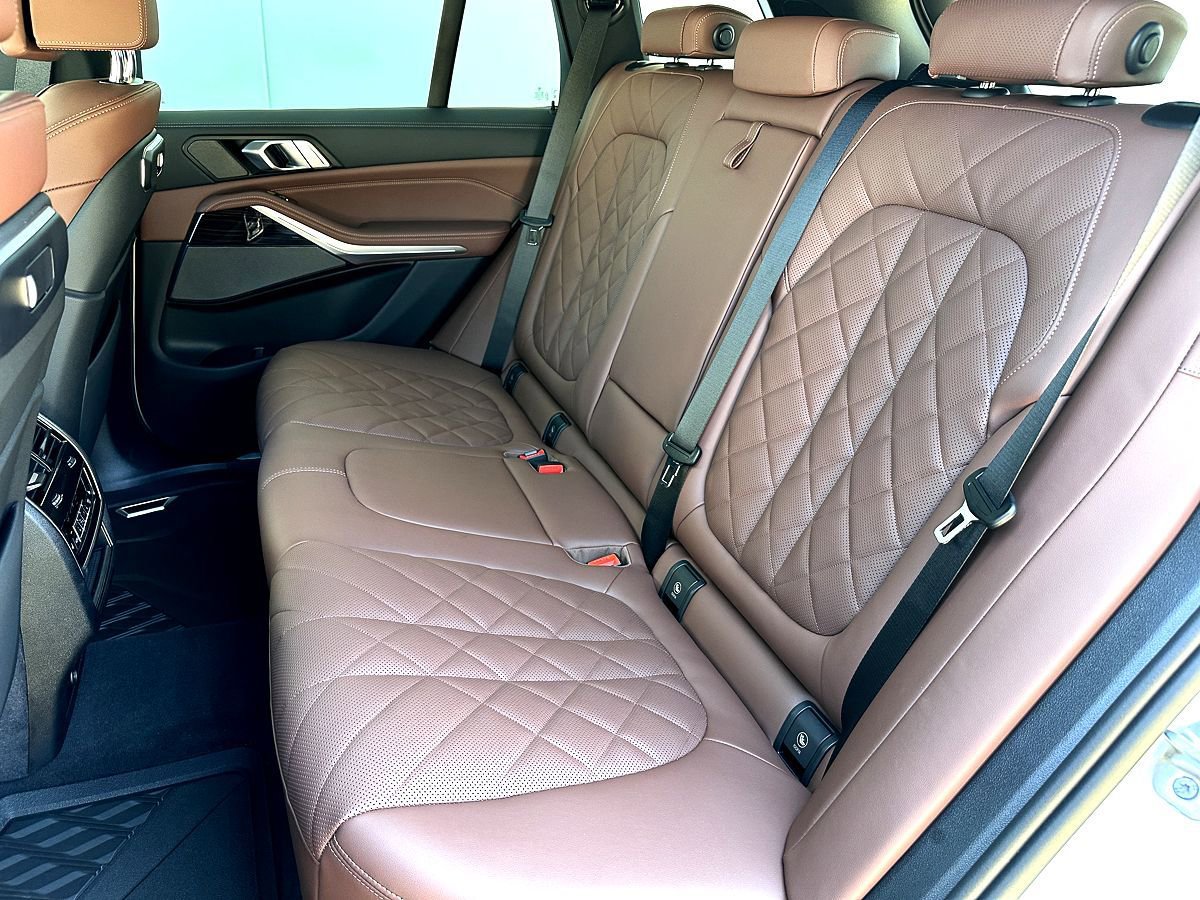 New 2026 BMW X5 xDrive40i w/ Climate Comfort Package image 17