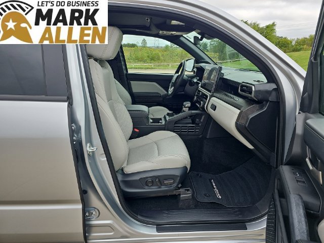 Used 2024 Toyota Tacoma Limited AWD/4WD image 28