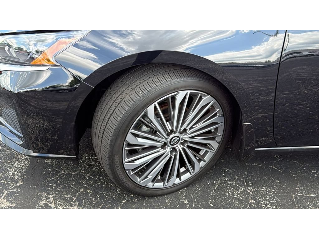 Used 2023 Nissan Altima 2.5 SL AWD/4WD image 11