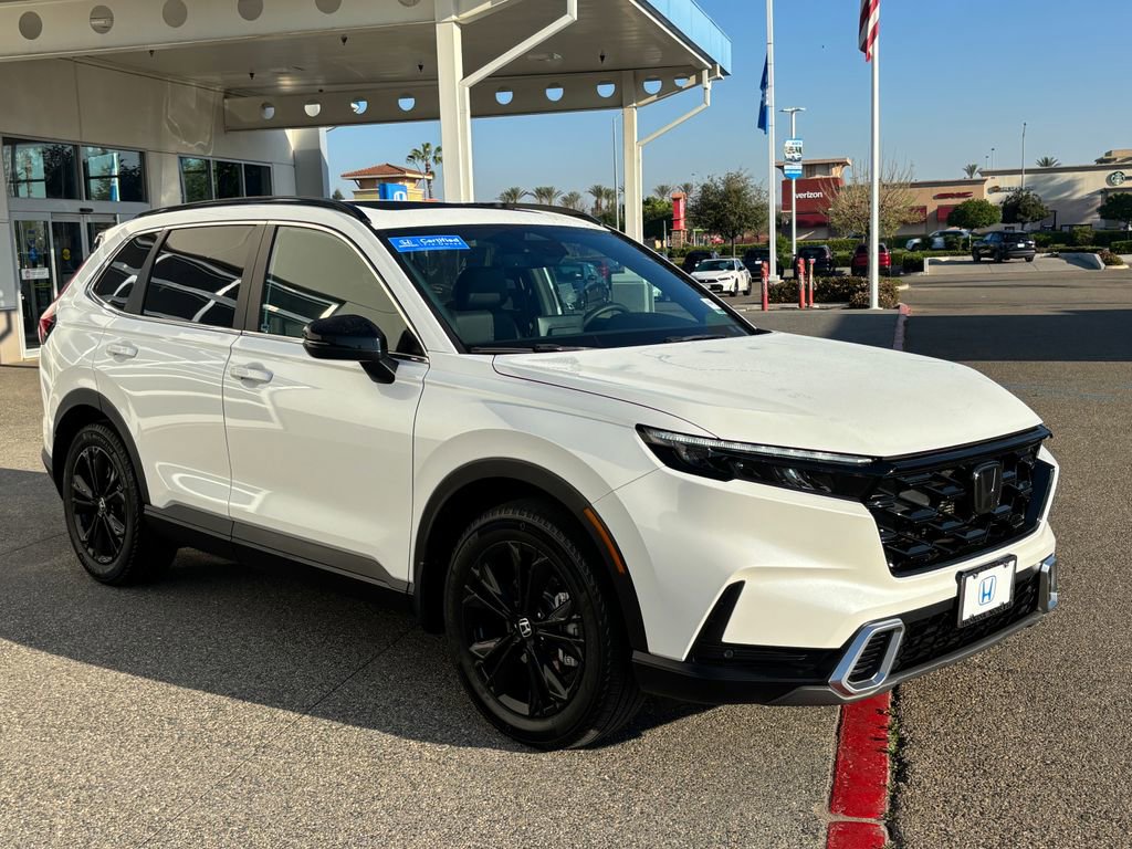 Used 2023 Honda CR-V Sport Touring image 3